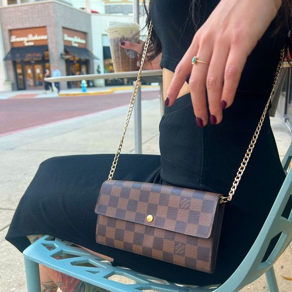 💯 AUTH Louis Vuitton Pochette Damier ebene wallet on chain - Picture 1 of 11